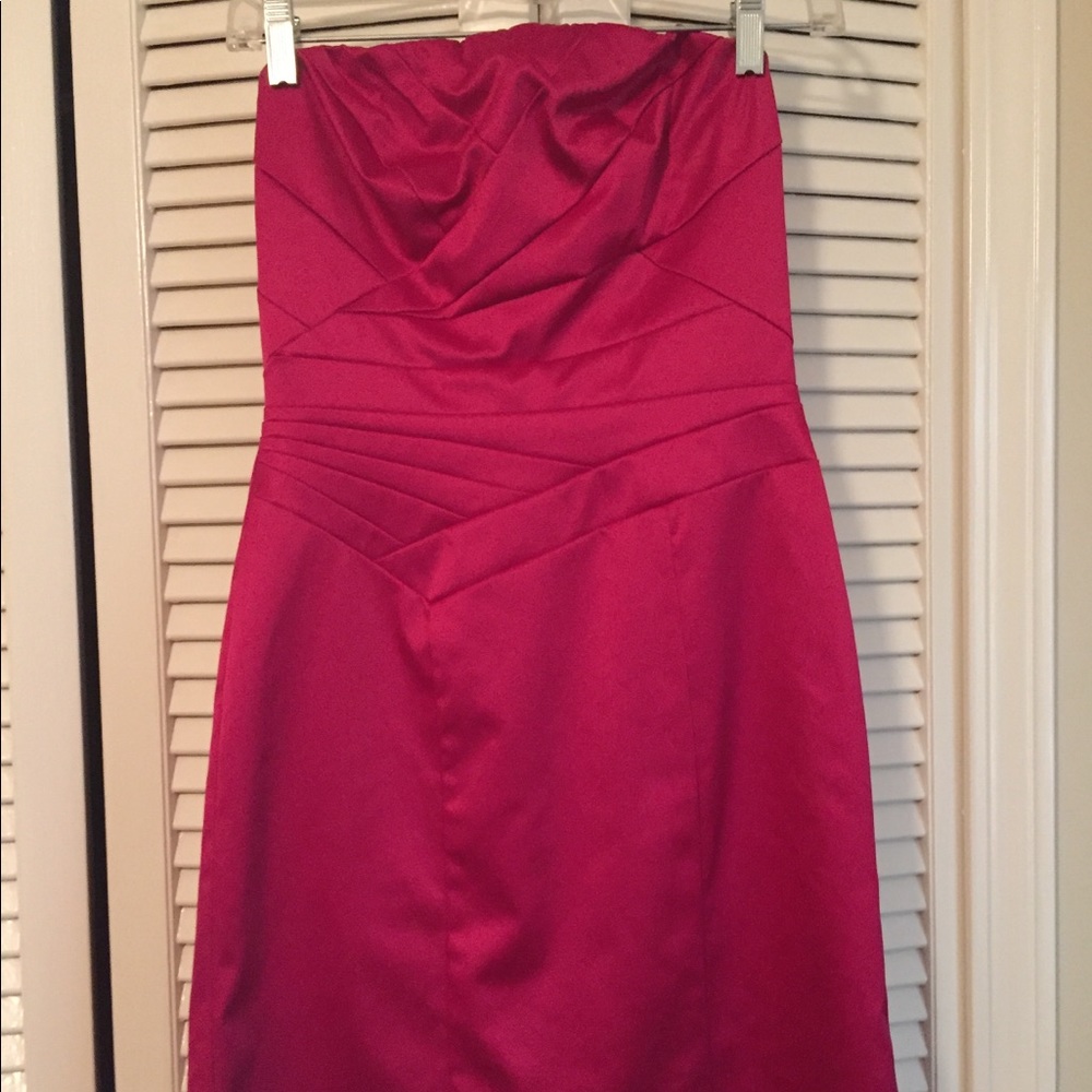 Perfect pink party dress!